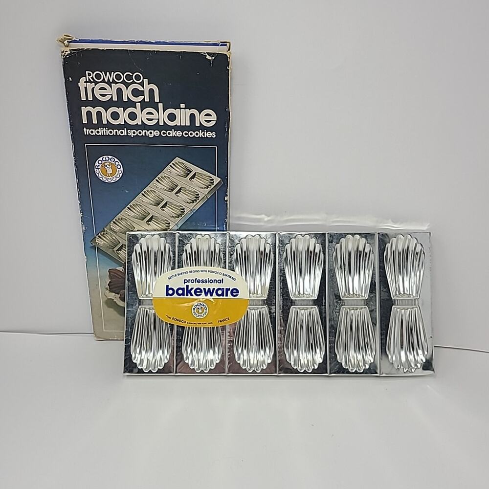 Rowoco Madelaine Spongecake Shells Molds Cookie Pan Vintage Wilton Makes 12